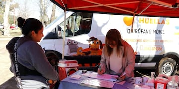 Quirofano móvil "Familia con huellas" Carlos Paz