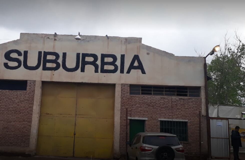 Una violenta golpiza en grupo a la salida de un boliche dejó a un joven inconsciente e internado