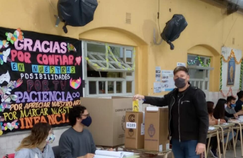 Votó Víctor Morlan: “confiamos en que los ciudadanos son artífices de su destino mediante el voto libre”