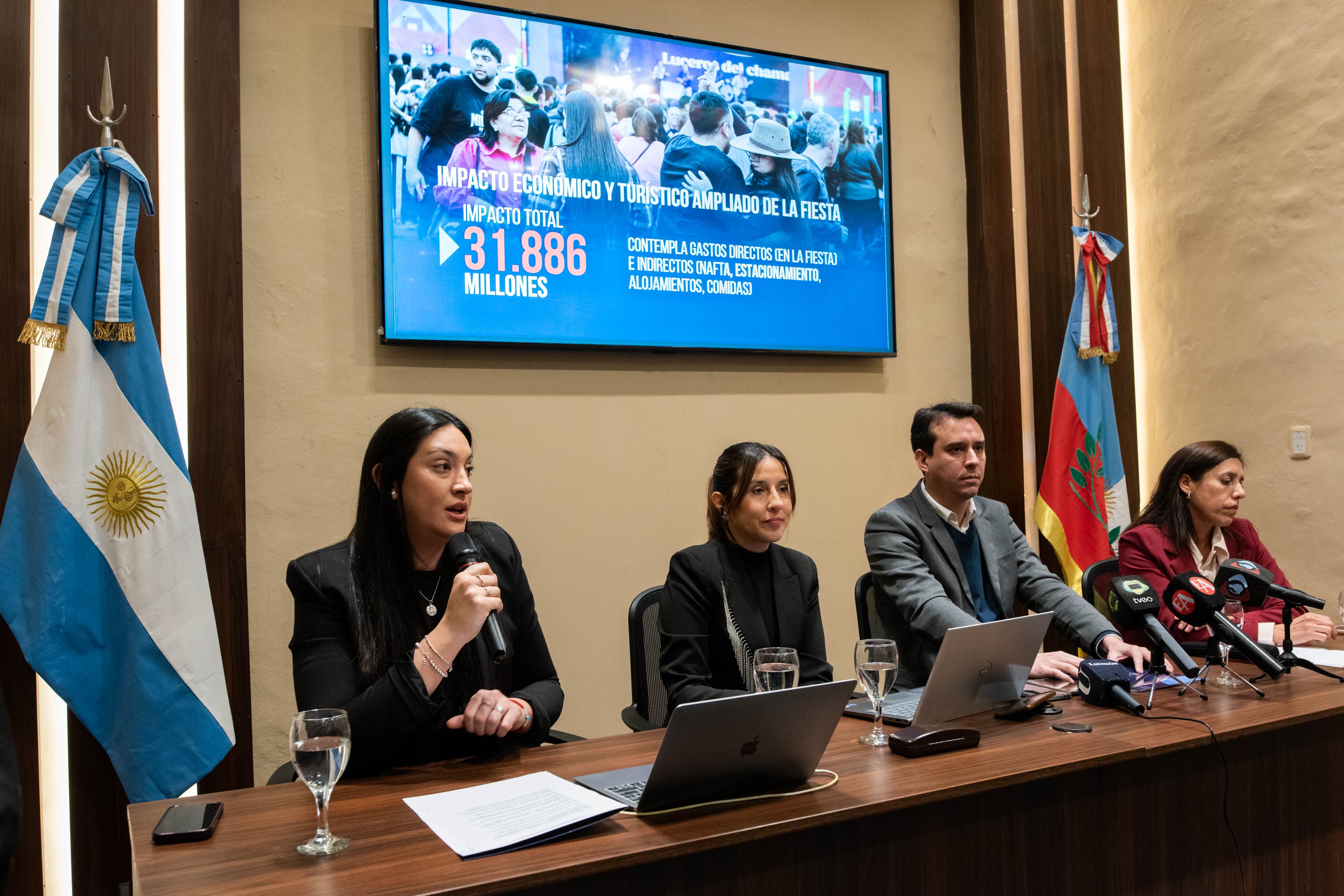 El Gobierno de Catamarca informó que recuperó la inversión destinada a la Fiesta Nacional e Internacional del Poncho 2025, logrando además un derrame económico de más de $31.000 millones.