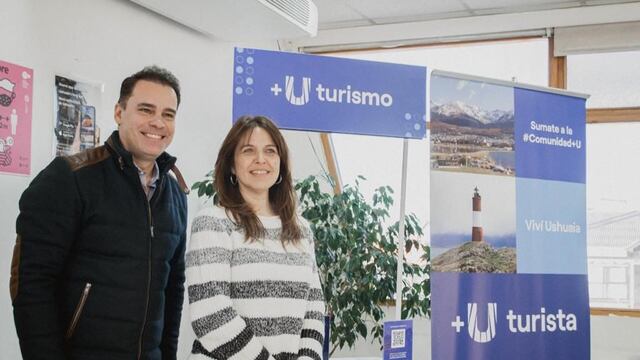 La Municipalidad de Ushuaia instaló un stand de la tarjeta +U en la Secretaría de Turismo