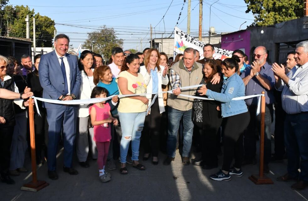 Seguridad y agua potable: Jaldo inauguró obras en Las Talitas