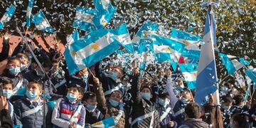 Luego de dos años vuelve el desfile del 9 julio en Córdoba. (Prensa Gobierno)