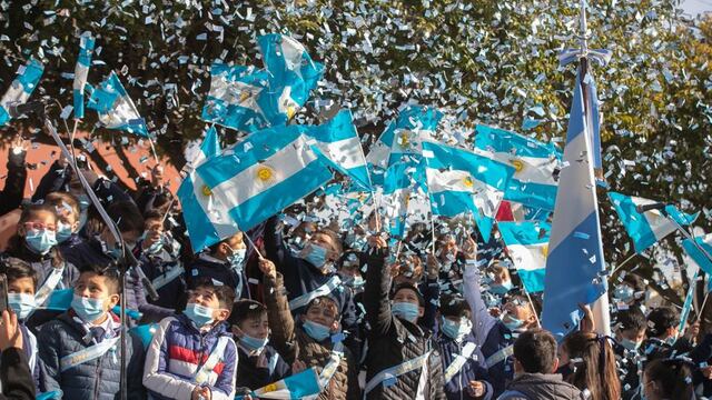 Luego de dos años vuelve el desfile del 9 julio en Córdoba. (Prensa Gobierno)