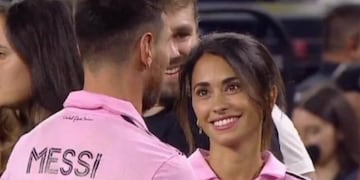 Messi y Antonela siempre enamorados