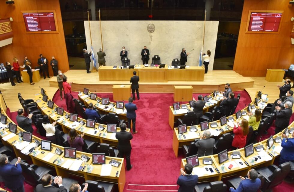 Desplazaron a Gerónimo Vargas Aignasse de la vicepresidencia primera de la Legislatura