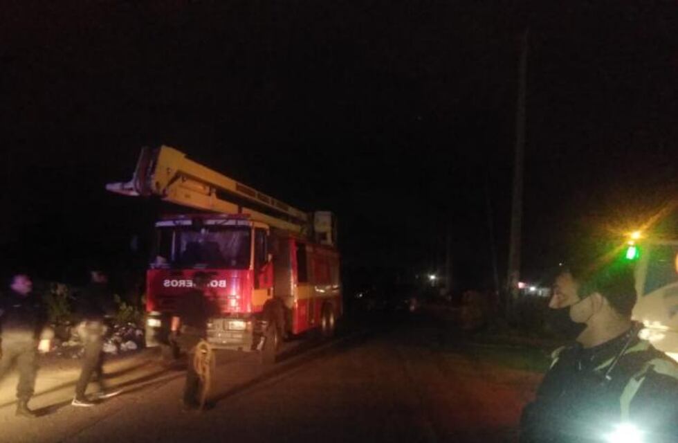 Canal Sur: evitaron que una mujer se arroje del puente