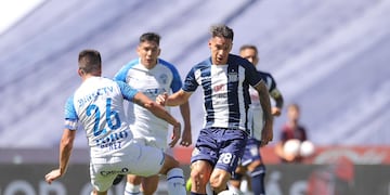 Talleres y el Tomba juegan en el Kempes