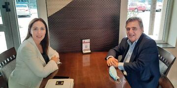 La ex gobernadora con Mario Negri, y en favor de sostener la unidad en el espacio.
