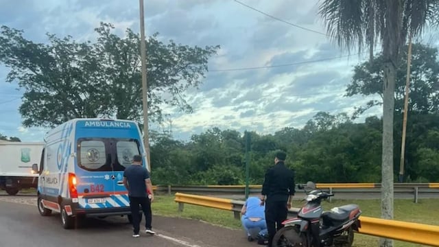 Un joven motociclista murió tras un despiste en la rotonda de acceso a Puerto Iguazú.
