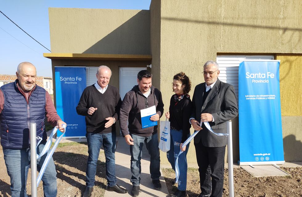 Entregaron viviendas en Eusebia, San Antonio, Santa Clara de Saguier, Susana y Esmeralda