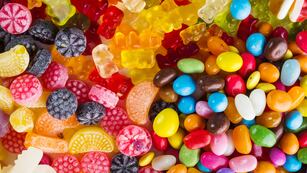 Descubre cuál es golosina ideal para regalar en la Semana de la Dulzura según la Inteligencia Artificial.