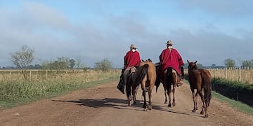 Partieron el 16 de abril, y esperan llegar el 7 de junio, el día en que Güemes fue herido de muerte.