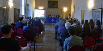 Autoridades firmaron un convenio para impulsar acciones de investigación aplicada y formación profesional.