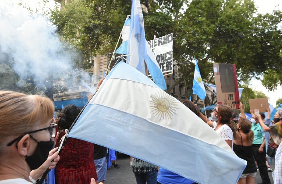 #27F: Mendoza se sumó a la protesta contra el Gobierno nacional