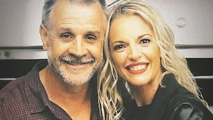 Coqueteo, rumores y misterio: Así fue la secreta relación entre Christian Petersen y Carina Zampini.