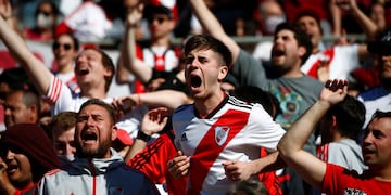 Las mejores fotos del regreso de los hinchas al Monumental.