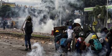 La protestas en Colombia se desataron tras el anuncio del proyecto de reforma tributaria.