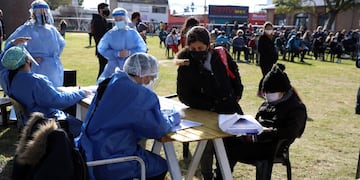 Se mantuvo estable el número de casos de coronavirus en Santa Fe