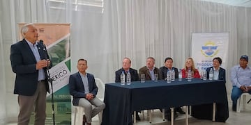 El intendente Rolando Ficoseco se refirió a la importancia que le asigna su gestión a potenciar el desarrollo industrial en su distrito.