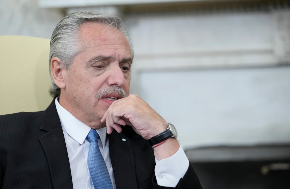 Opinión. Tres renuncias, no solo una