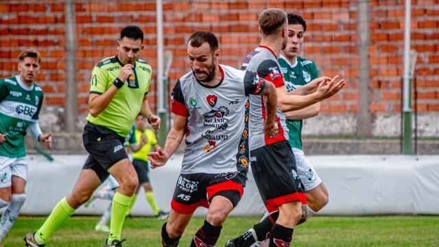 "Nacho" Burgos cumplió 300 partidos con la camiseta de Sporting (Foto: Prensa Sporting).