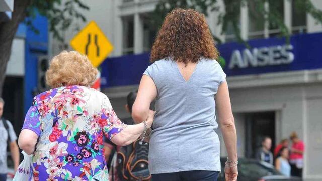 Pago a jubilados y pensionados (La Voz / Archivo).