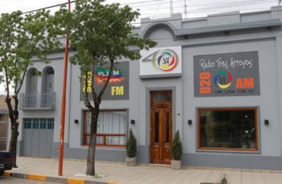Adjudican la licencia de LU24 y FM Ilusiones a un empresario de La Plata