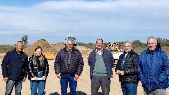 Funcionarios recorrieron la obra de pavimento entre Aurelia y Bella Italia