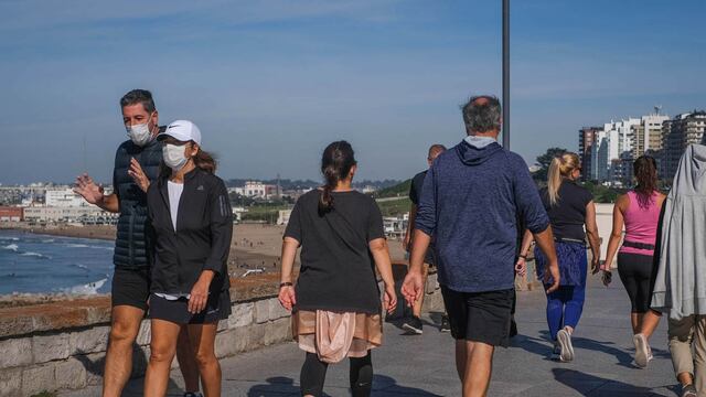 Mar del Plata sostiene un descenso en la curva de contagios de coronavirus. foto Télam
