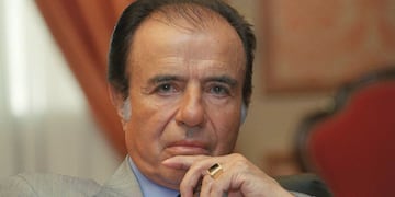 Denuncian el hurto del histórico anillo de Carlos Saúl Menem.