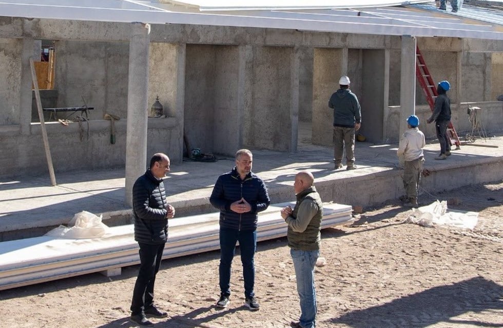 Matías Stevanato supervisó la construcción de la primera escuela municipal