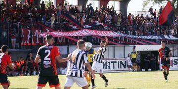 Sporting superó 1 a 0 a Atlético Mar del Plata.