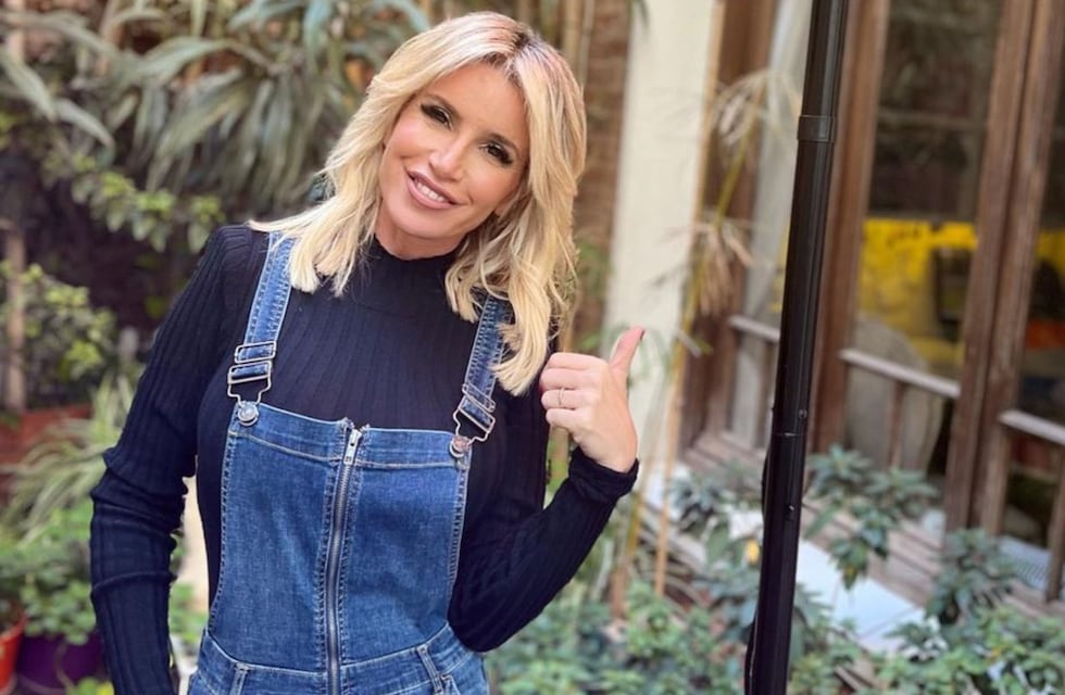 El video de Flor Peña en microbikini rosa y desde la pileta con el que espera el “veranito”