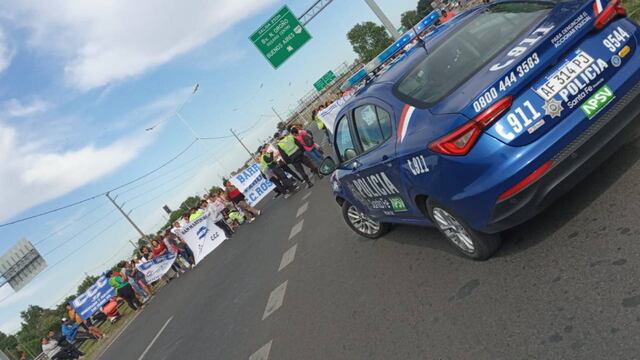 Avenida Circunvalación quedó bloqueada después de las 9 a la altura de calle España.