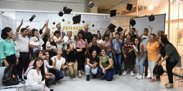 Graduados de los programas municipales educativos