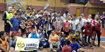 El futbolista Jonás Gutiérrez visitó Eldorado.