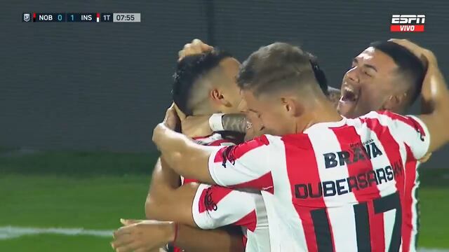 El festejo del 1 a 0 de Gastón Lodico para Instituto ante Newells (Captura).