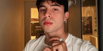 Rusherking soprendió con un cover en español en TikTok.