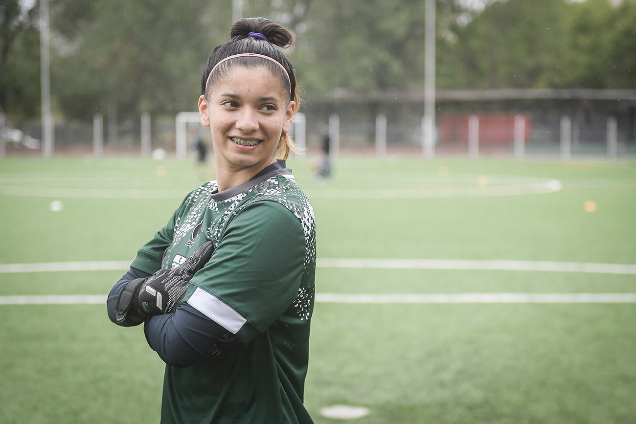 Fútbol femenino Magalí Chavero juega en Ferro Premios estimulo 2022.  (Federico López Claro / La Voz)