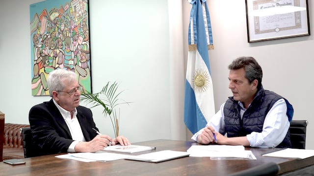 Gabriel Rubinstein y Sergio Massa en el ministerio de Economía. Foto: La Voz.