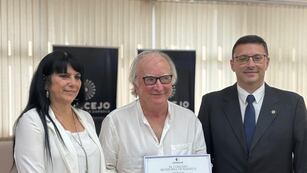 El Concejo Municipal destacó al prestigioso médico Dante Chialvo