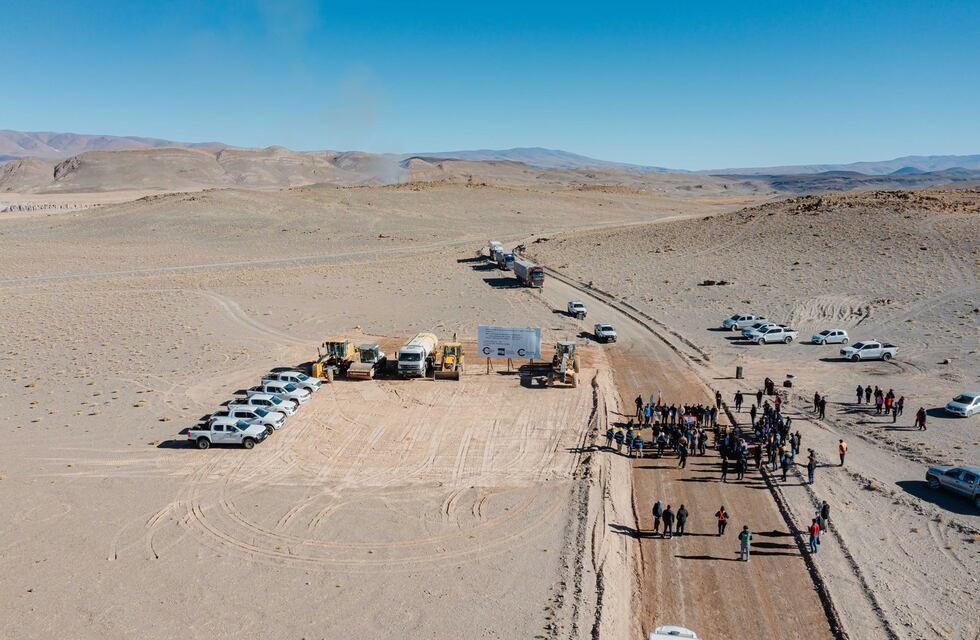 Conectando la Puna: inició la pavimentación de la Ruta 43