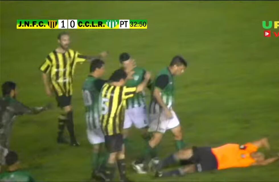El intendente suplente de Nueva Galia noqueó a un árbitro en un partido de fútbol