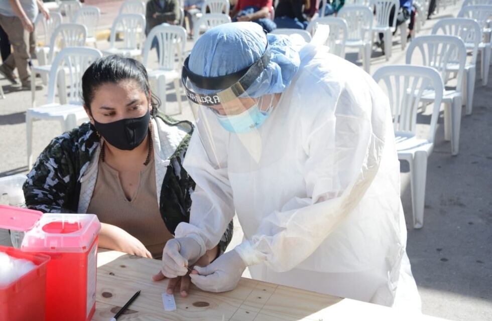 22 casos positivos en el testo masivo realizado en el centro de Arroyito