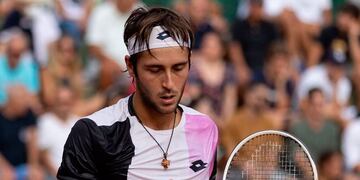 Tomás Etcheverry sufrió una secuencia de terror en Europa: fue detenido y deportado.