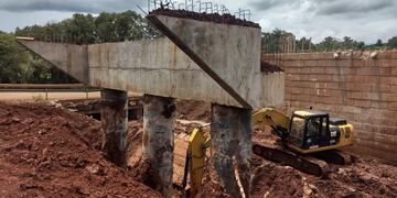Vialidad construye un puente nuevo en la Ruta Provincial 19