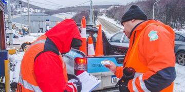 Intensifican los controles a taxis y remises en el ingreso a Ushuaia