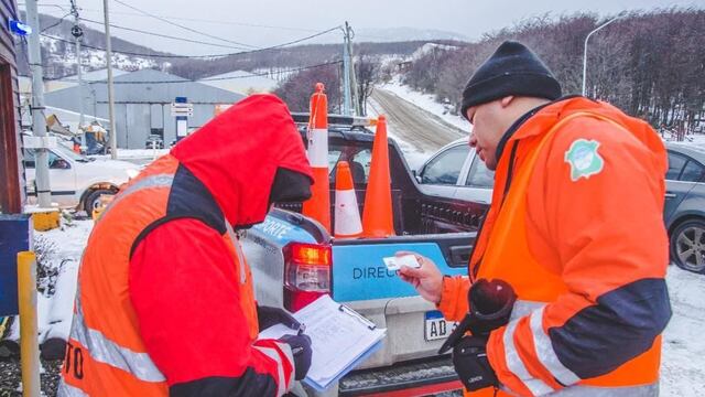Intensifican los controles a taxis y remises en el ingreso a Ushuaia