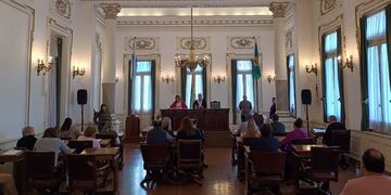 Asamblea de Mayores Contribuyentes: se aprobó por unanimidad el aumento de Tasas